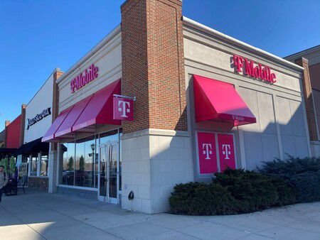 Exterior photo of T-Mobile Store at Crestview Hills Town Center, Crestview Hills, KY