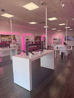 Interior photo of T-Mobile Store at N Central Ave & W Mullins St, Humboldt, TN