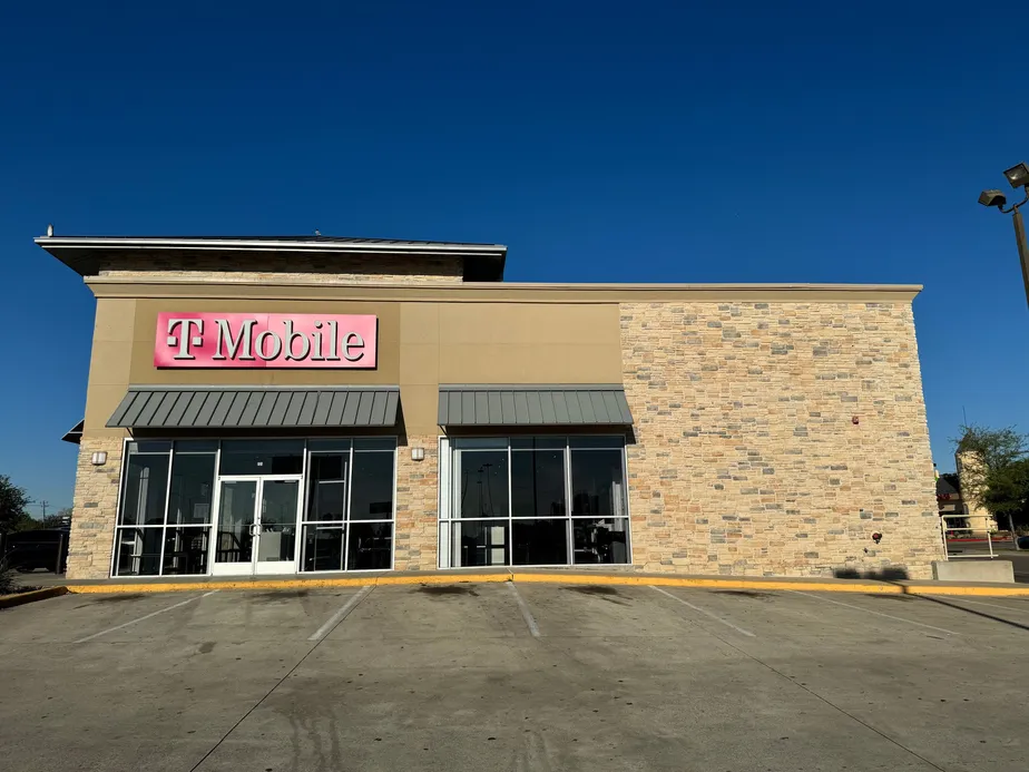  Exterior photo of T-Mobile Store at 183 & Story, Irving, TX 