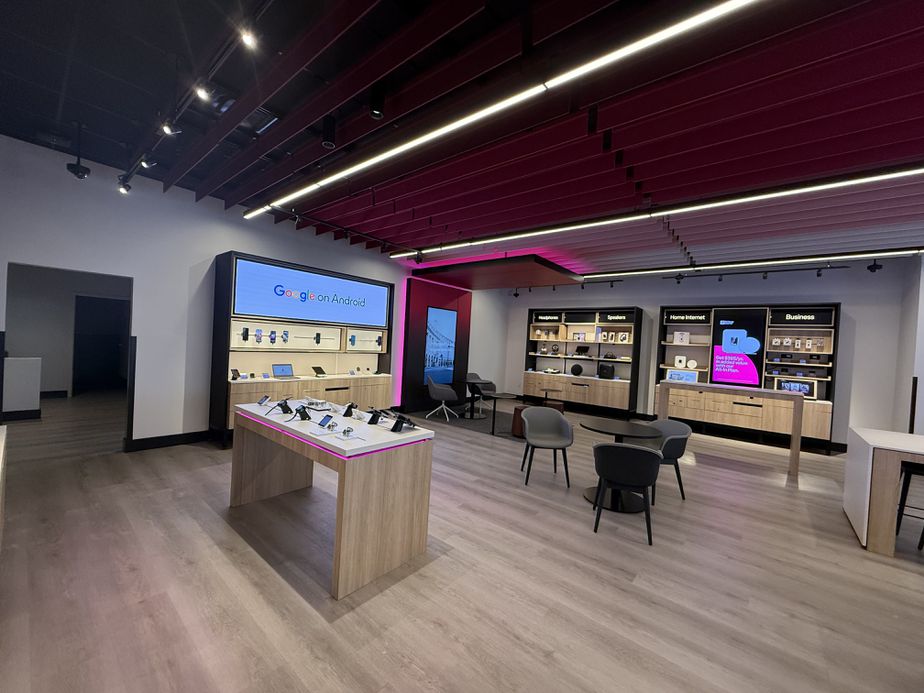  Interior photo of T-Mobile Store at Bear Valley Rd & Dunia Rd, Victorville, CA 