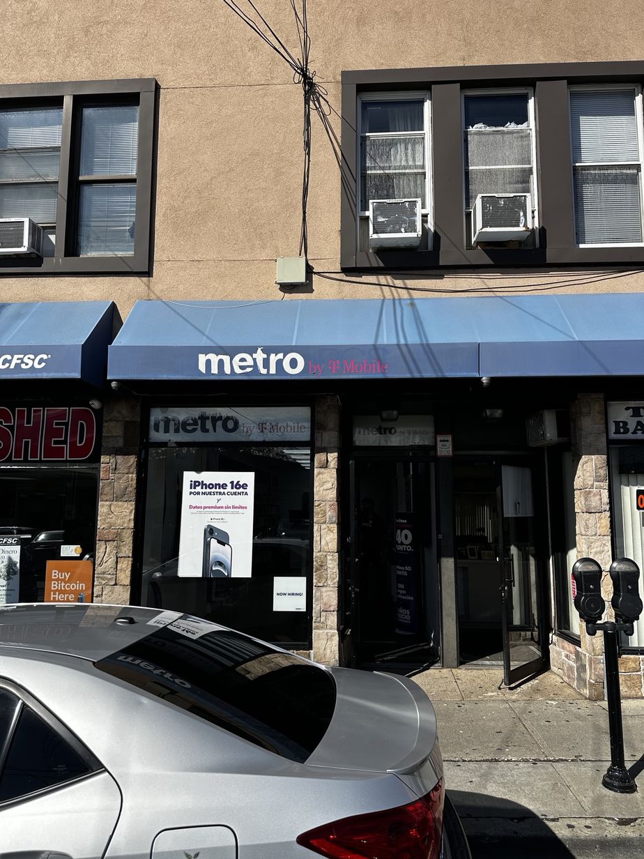 Metro by T-Mobile 5 Anderson Ave - 5 Anderson Ave 