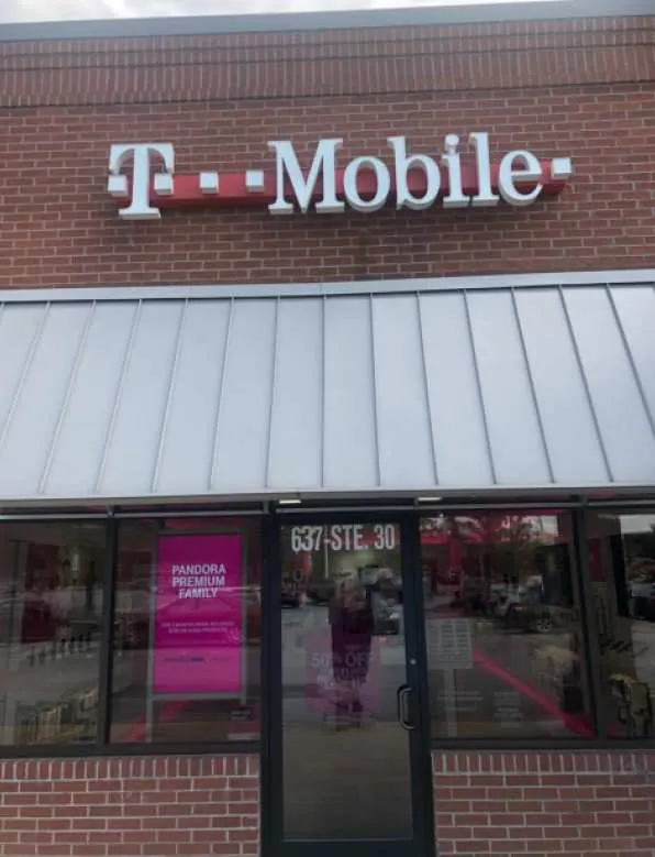 Exterior photo of T-Mobile store at Spartanburg Hwy & Chadwick Ave, Hendersonville, NC