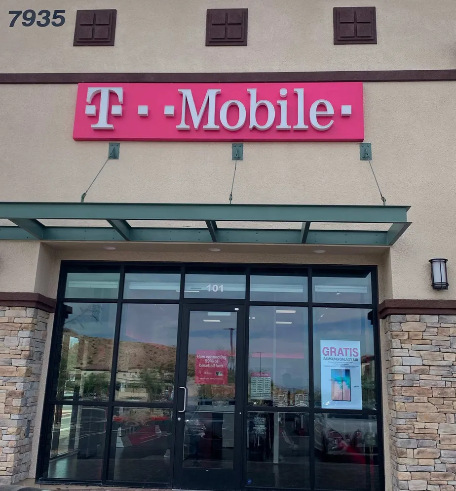  Exterior photo of T-Mobile store at Buffalo & Blue Diamond, Las Vegas, NV 