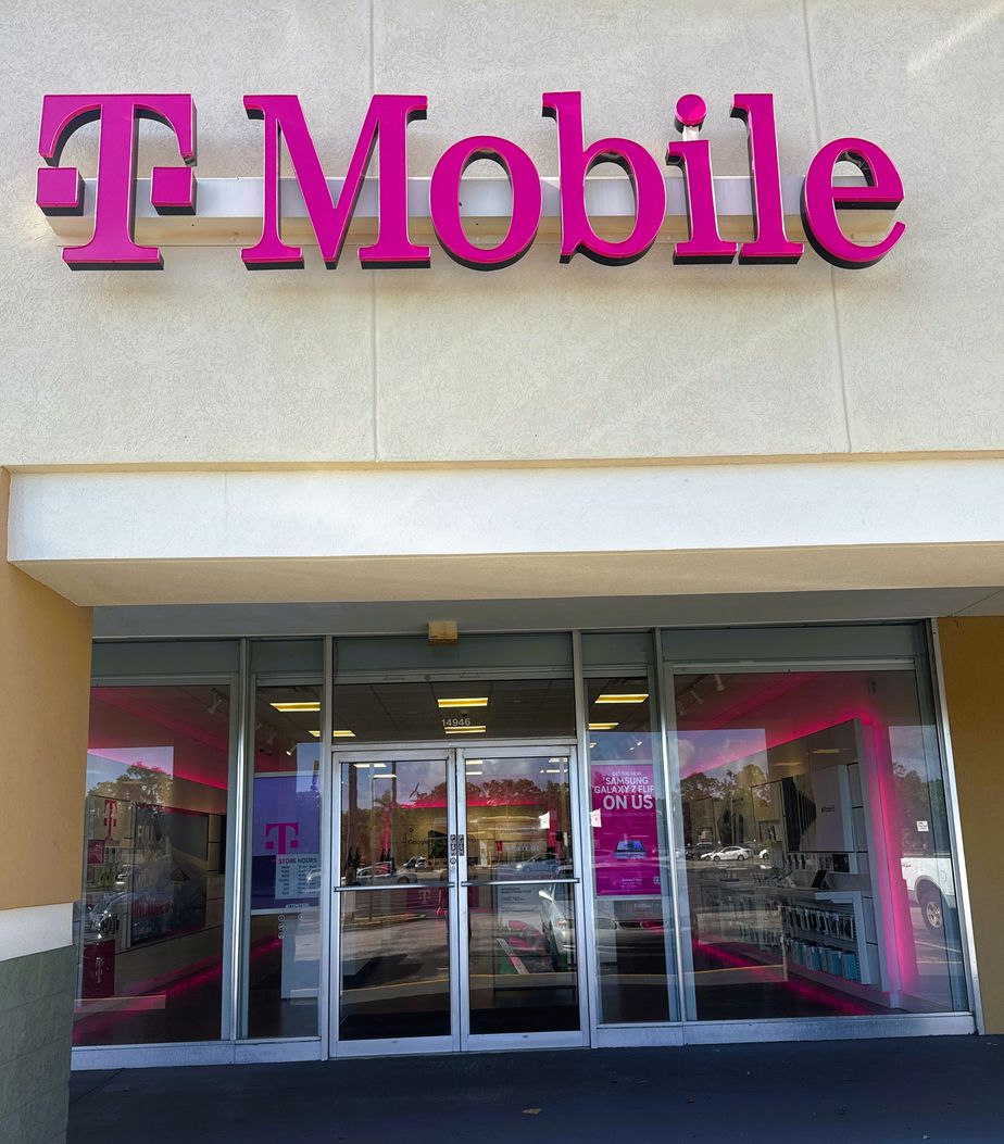 Exterior photo of T-Mobile Store at N Florida Ave & W Bearss Ave, Tampa, FL