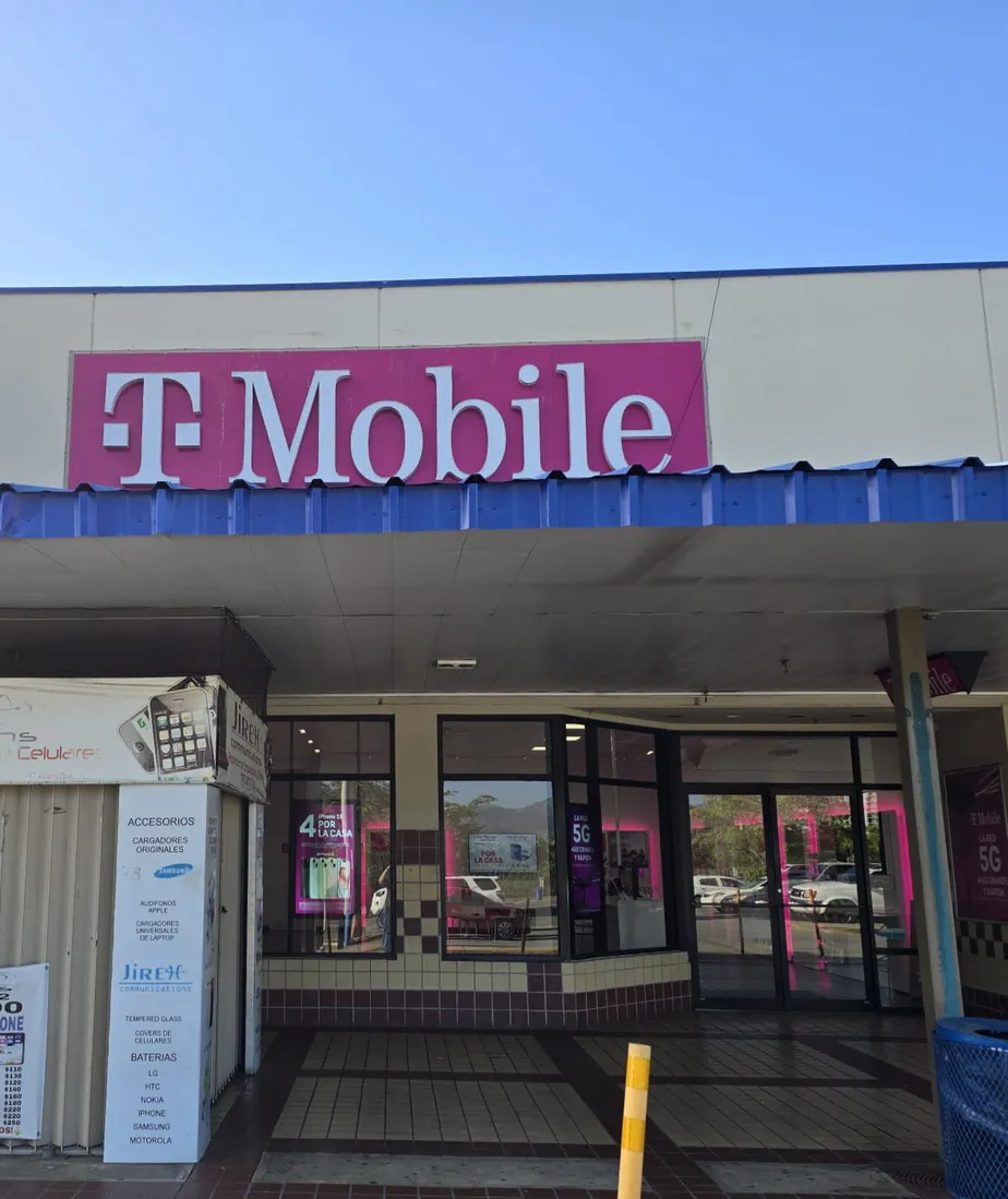 Exterior photo of T-Mobile Store at Yauco Plaza Ii Shopping Center, Yauco, PR 