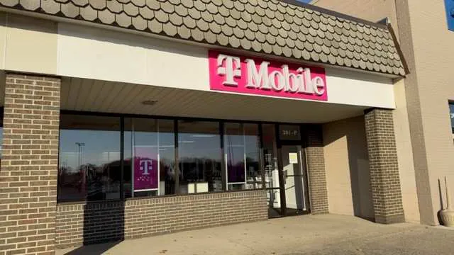Exterior photo of T-Mobile Store at Norwalk Korners Plaza, Norwalk, OH