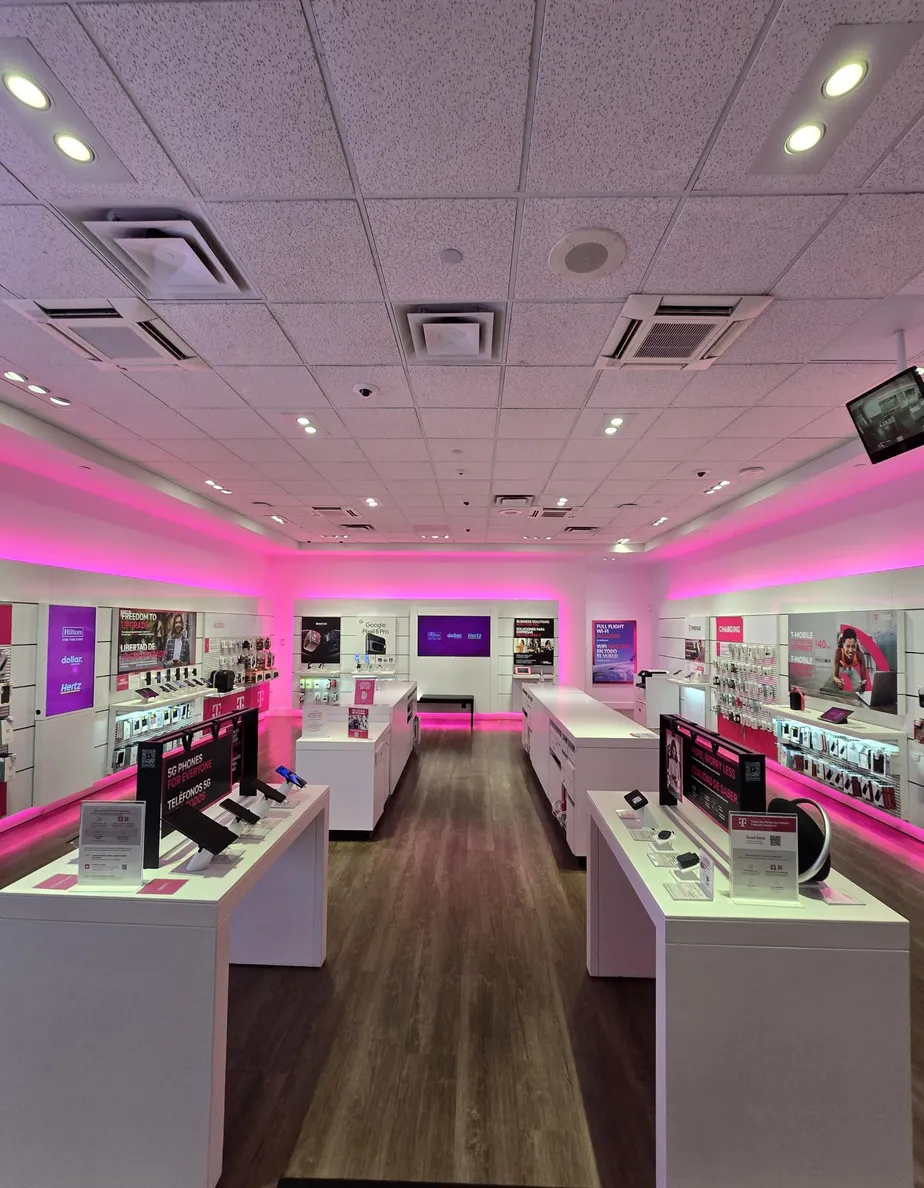  Interior photo of T-Mobile Store at Brass Mill Center, Waterbury, CT 