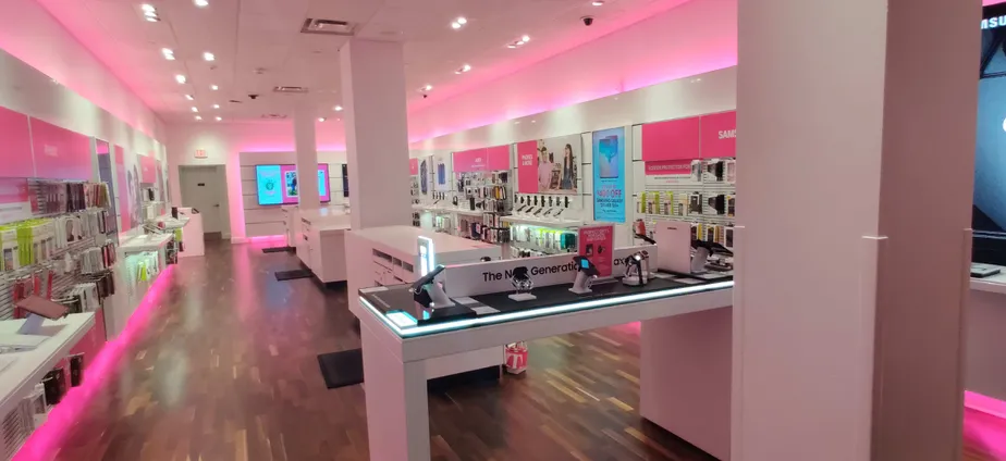 Interior photo of T-Mobile Store at Perimeter Mall IN-Line, Atlanta, GA