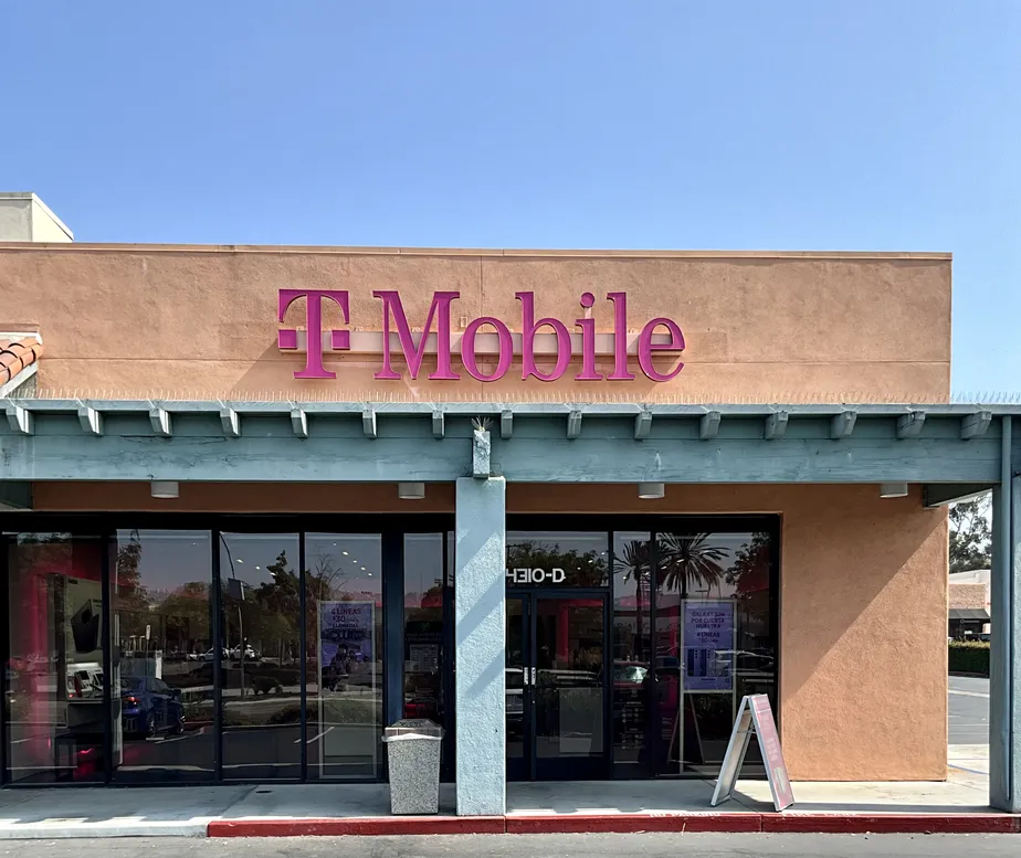  Exterior photo of T-Mobile Store at Camino De La Plaza & Willow, San Ysidro, CA 