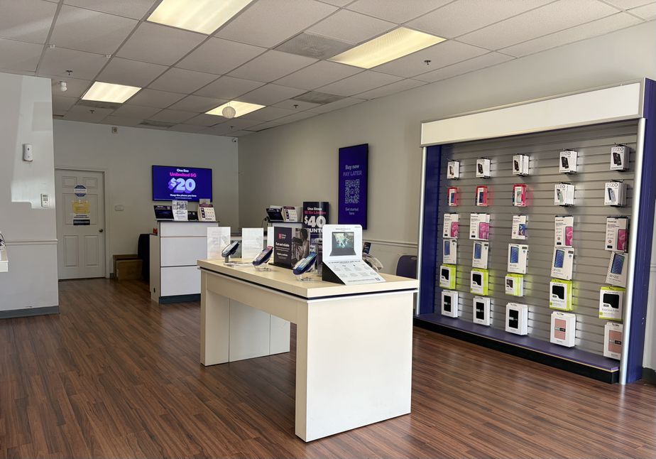 Metro by T-Mobile 136 Mechanic Street - 136 Mechanic Street