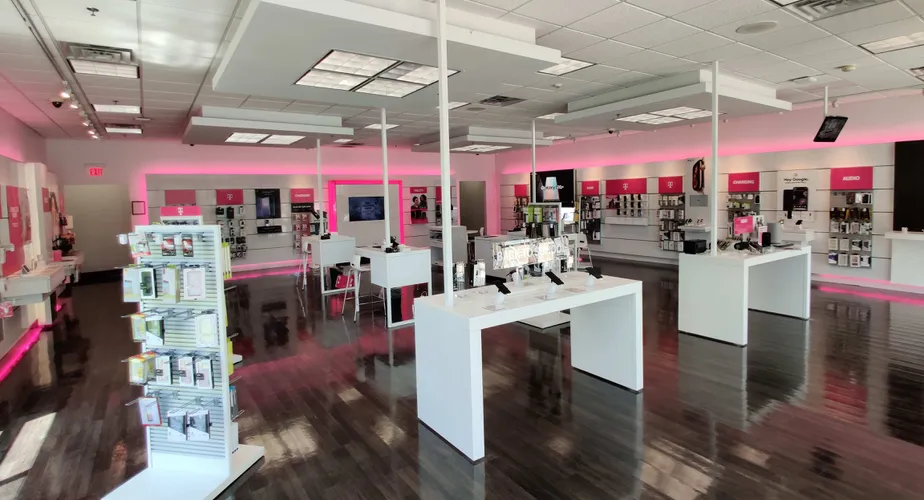  Interior photo of T-Mobile Store at Pavilion Parkway & Highway 85, Fayetteville, GA 