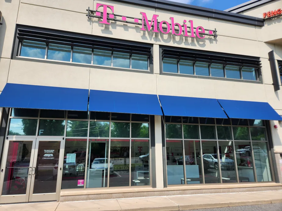  Exterior photo of T-Mobile Store at Trapelo Rd & Lexington St, Waltham, MA 