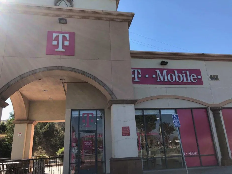 Exterior photo of T-Mobile store at University & 215, San Bernardino, CA