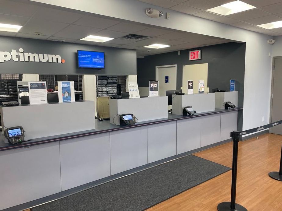 Fairlawn 4040 Inside Store .jpg