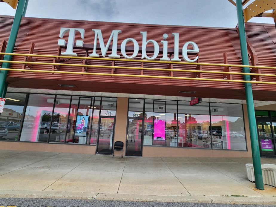 Exterior photo of T-Mobile Store at Paoli Pike & Turner Ave, West Chester, PA