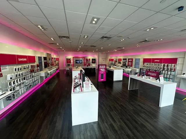  Interior photo of T-Mobile Store at Mansfield Crossing, Mansfield, MA 
