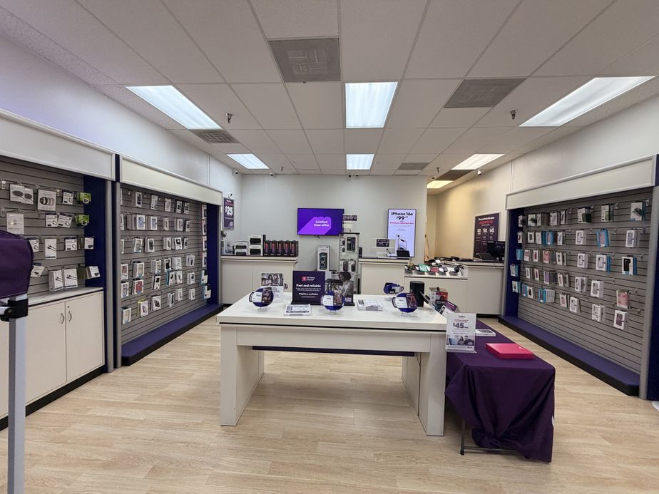 Metro by T-Mobile 14200C Centreville Sq - 14200C Centreville Sq 