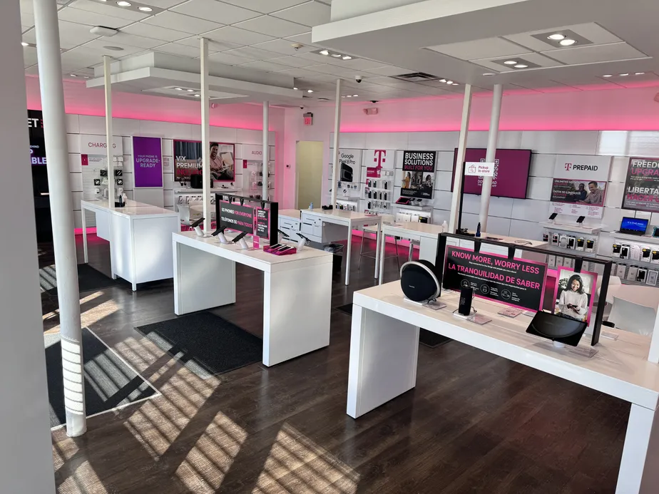  Interior photo of T-Mobile Store at Country Fair Shopping Center, Canton, OH 
