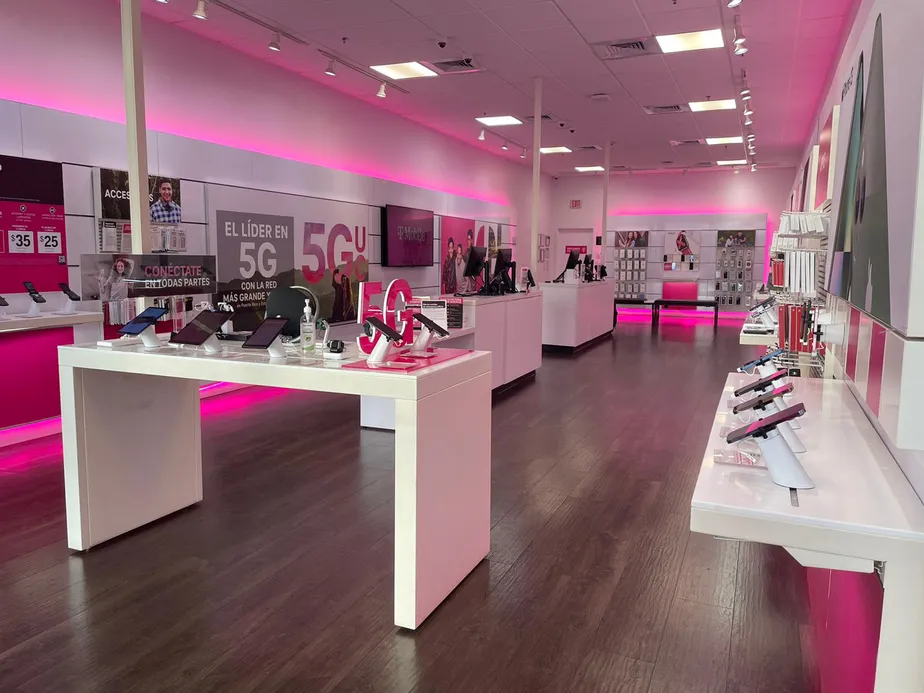  Interior photo of T-Mobile Store at Plaza Cidra, Cidra, PR 