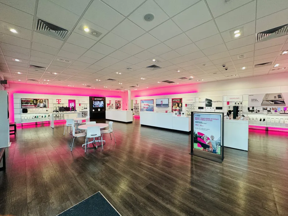  Interior photo of T-Mobile Store at I10 & Paseo Del Norte, El Paso, TX 