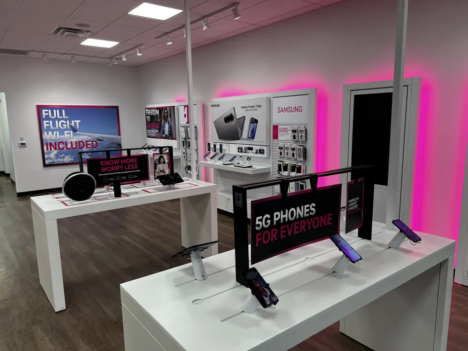  Interior photo of T-Mobile Store at W Church St & Hwy 59, Livingston, TX 