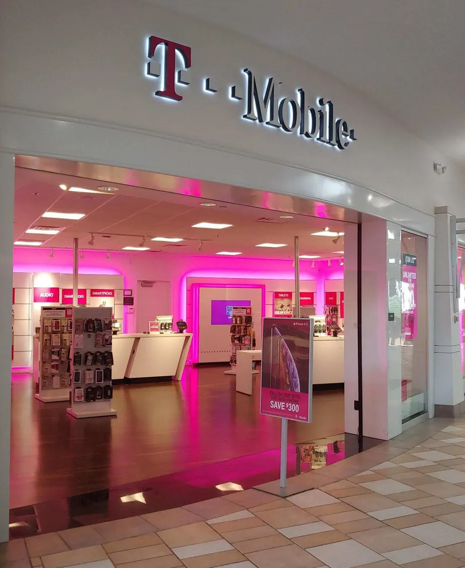 Exterior photo of T-Mobile store at Mt Shasta Mall, Redding, CA