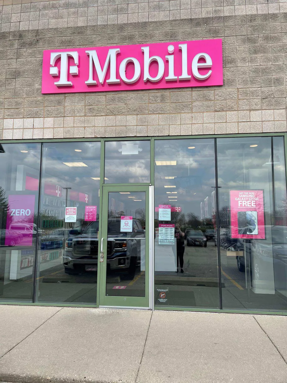 Exterior photo of T-Mobile store at Grand Ave & N Hunt Club Rd, Gurnee, IL