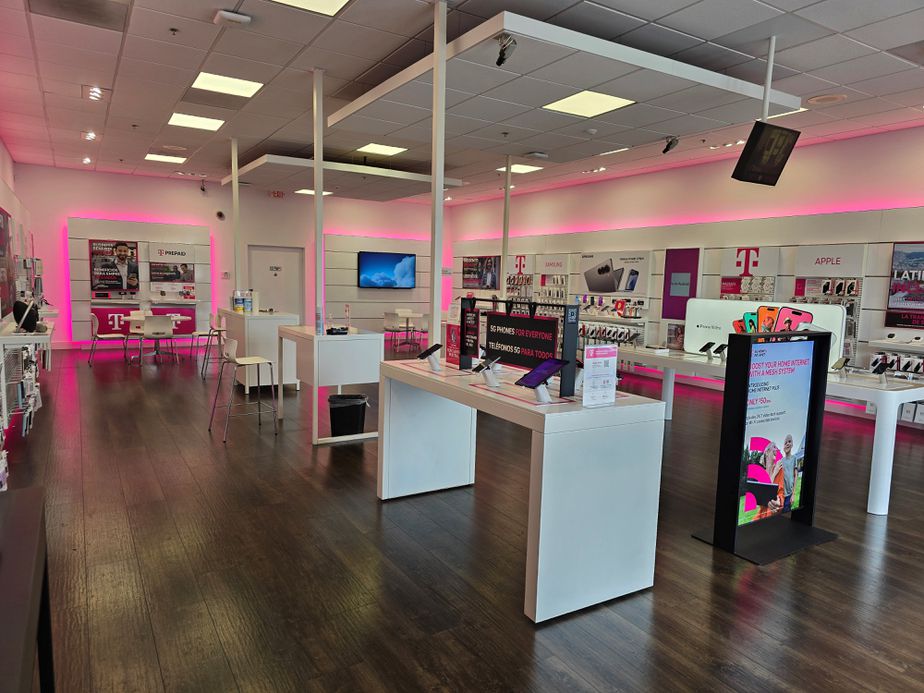 Interior photo of T-Mobile Store at Eastlake Parkway & Otay Lakes, Chula Vista, CA