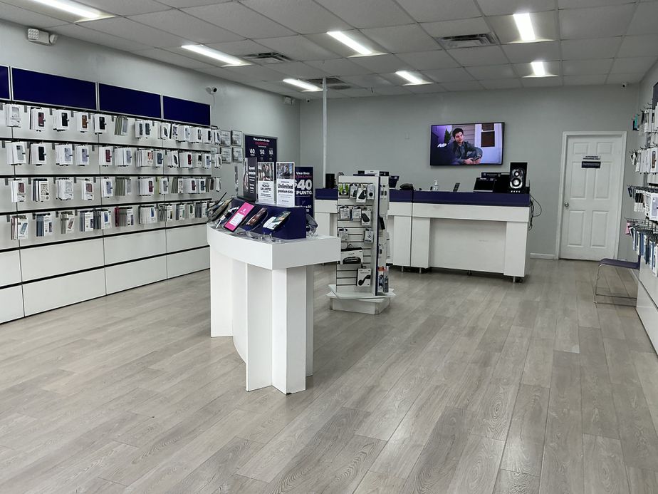 Metro by T-Mobile 12011 Alief Clodine Rd - 12011 Alief Clodine Rd 
