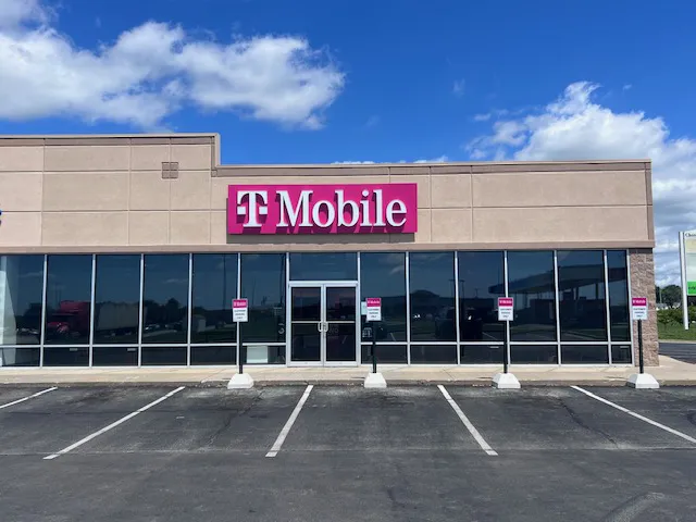 Exterior photo of T-Mobile Store at Cherokee Dr & Walmart Dr, Marshall, MO