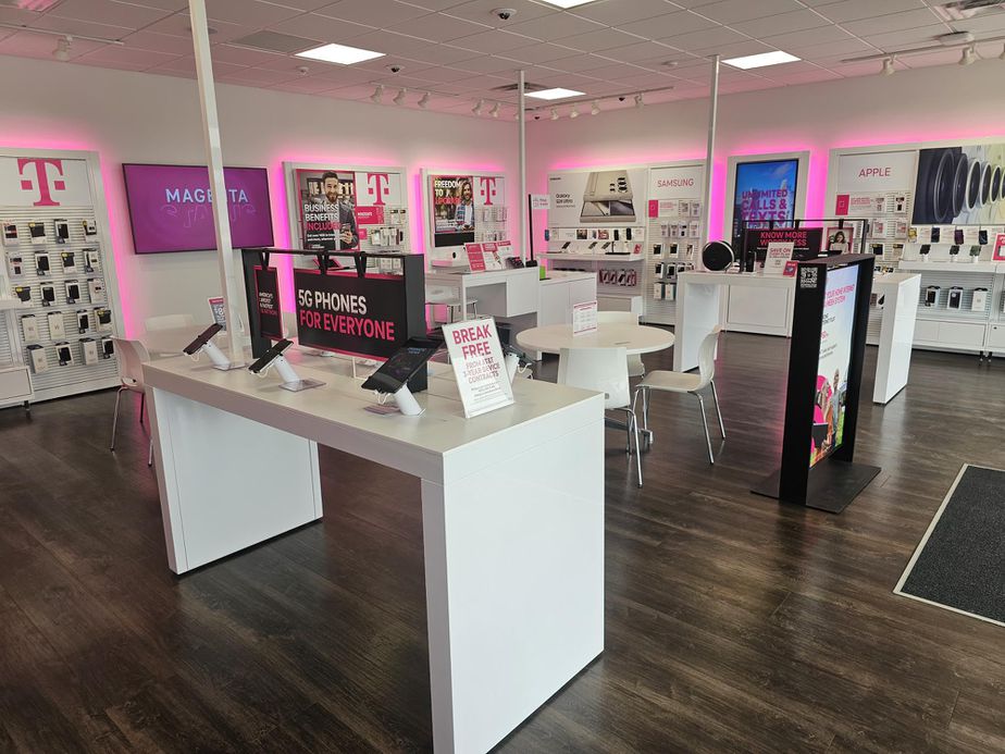 Interior photo of T-Mobile Store at Main St Plaza, Seminole, TX