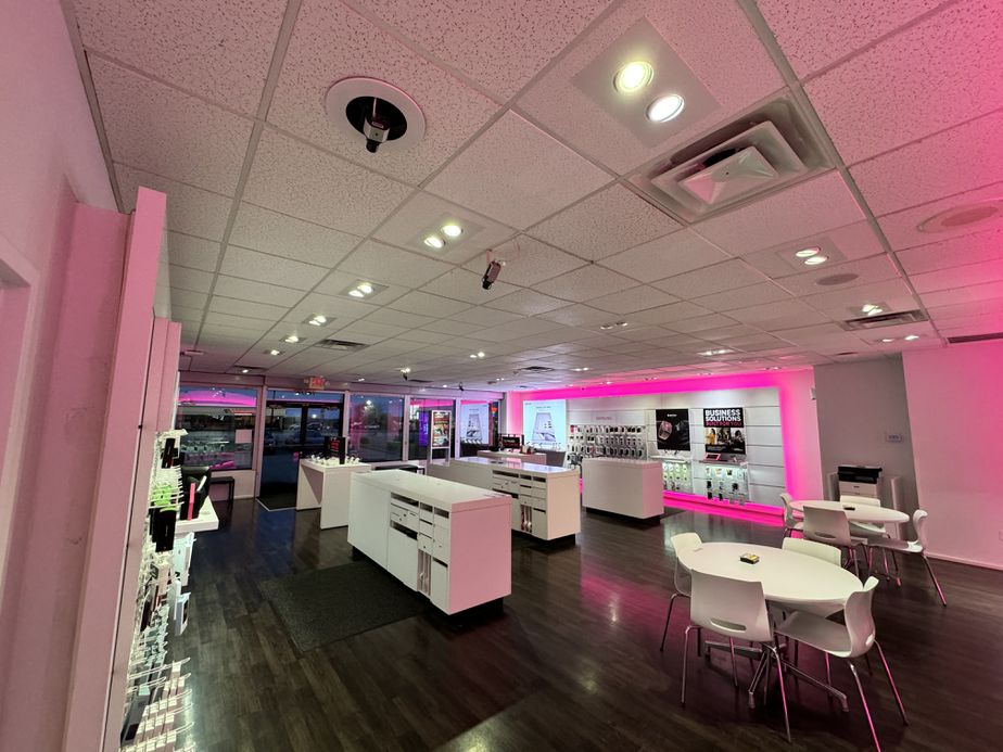 Interior photo of T-Mobile Store at N Dixie Hwy & Ring Rd, Elizabethtown, KY