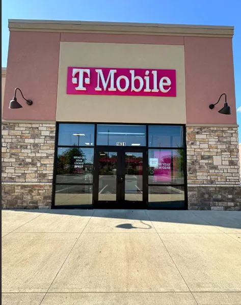  Exterior photo of T-Mobile Store at Morse Rd & Northland Rdg Blvd, Columbus, OH 