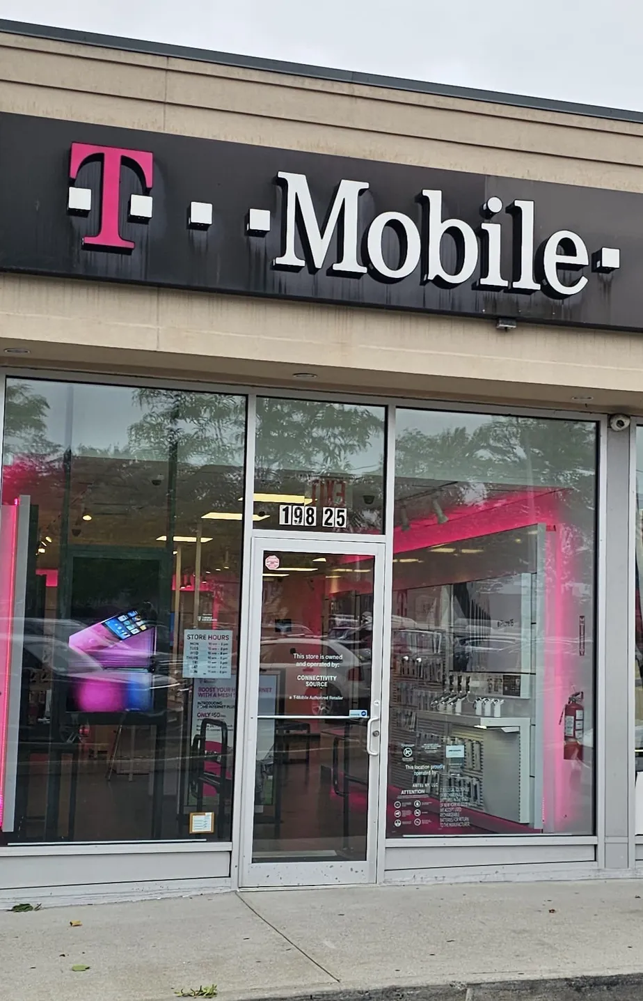  Exterior photo of T-Mobile Store at Horace Harding & Francis Lewis, Fresh Meadows, NY 
