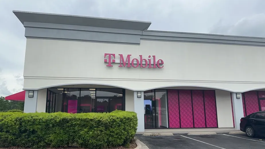  Exterior photo of T-Mobile Store at N Monroe St & Silver Slipper Ln, Tallahassee, FL 