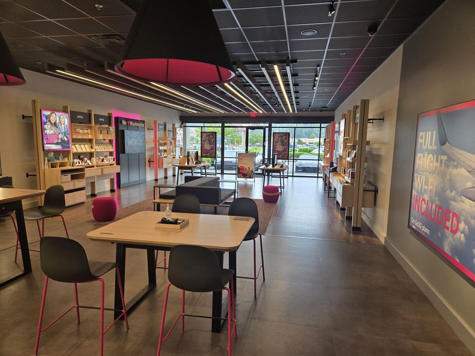 Interior photo of T-Mobile Store at NW Louisiana Ave, Chehalis, WA