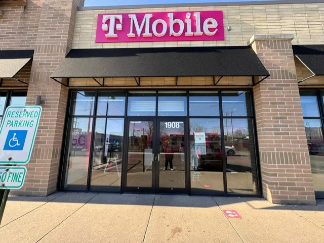 Exterior photo of T-Mobile Store at Rt 83 & Rollins Rd, Round Lake Beach, IL 