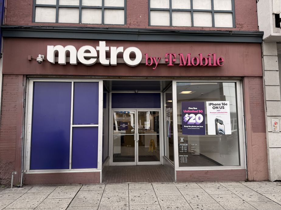 Metro by T-Mobile 150 Market Street - 150 Market Street 