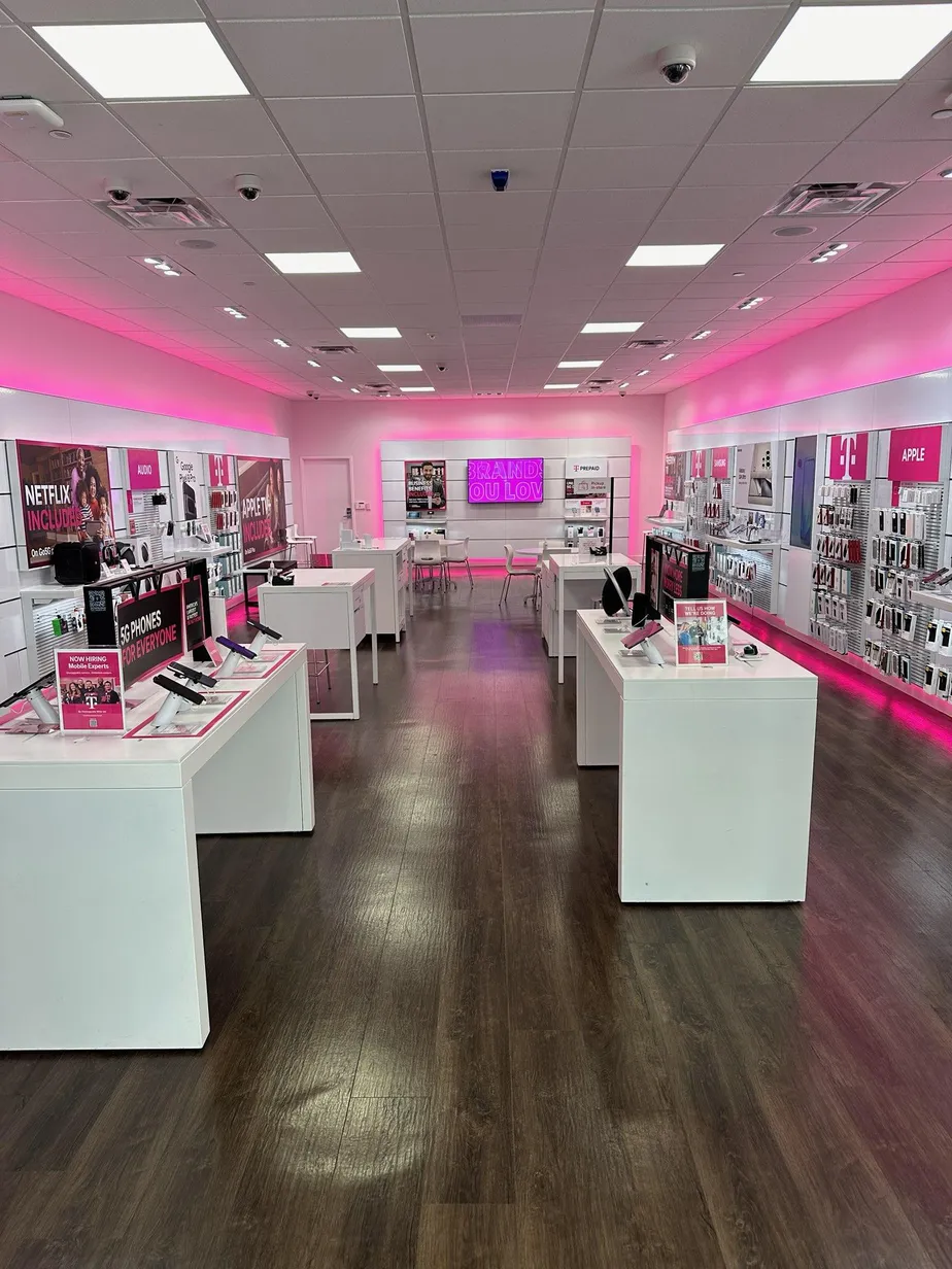  Interior photo of T-Mobile Store at Rockaway Townsquare, Rockaway, NJ 