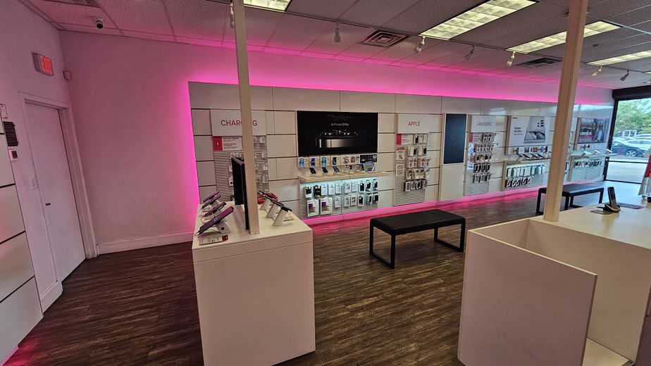 Interior photo of T-Mobile Store at S Wentworth Ave & W Garfield Blvd, Chicago, IL