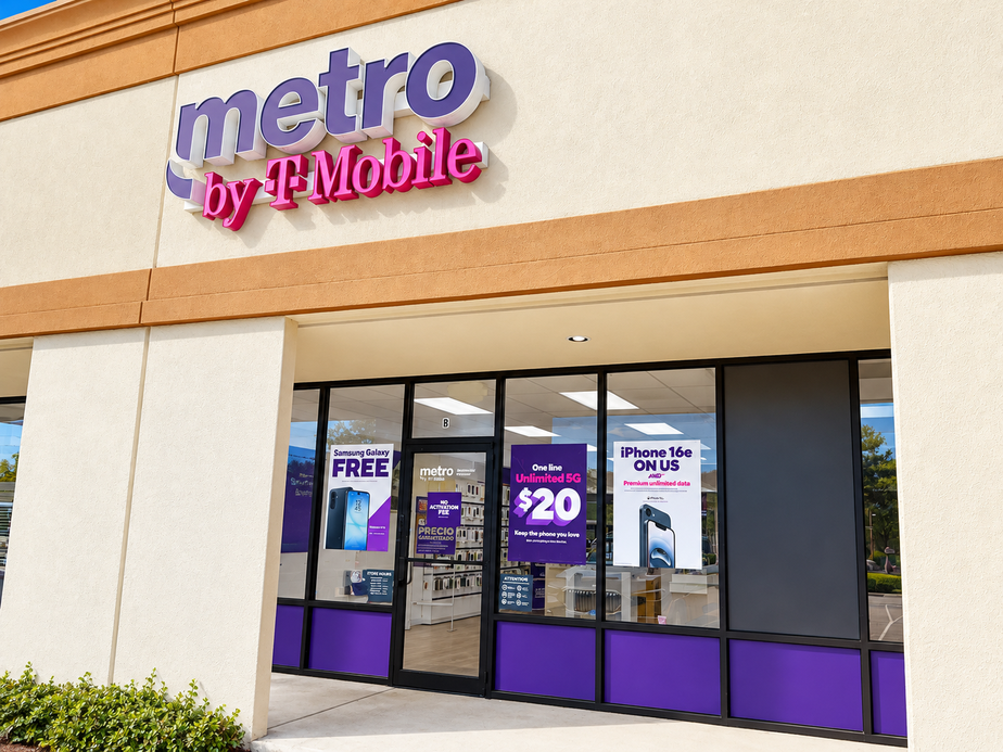 Metro by T-Mobile 1010 S Mason Rd - 1010 S Mason Rd 
