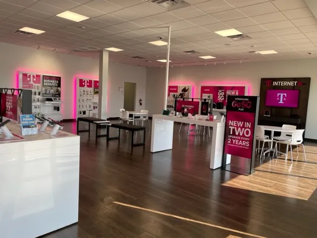 Interior photo of T-Mobile Store at E Central TX Expy & SWS Young, Killeen, TX