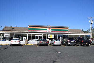 Image gallery for 7-Eleven