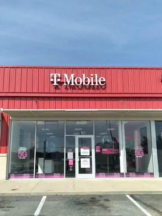 Exterior photo of T-Mobile store at N Texas Ave & San Jacinto Ln, Bryan, TX
