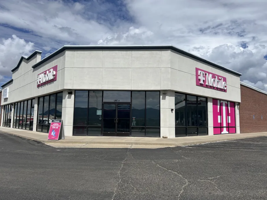  Exterior photo of T-Mobile Store at E Main St & Trinity Ave, Cortez, CO 