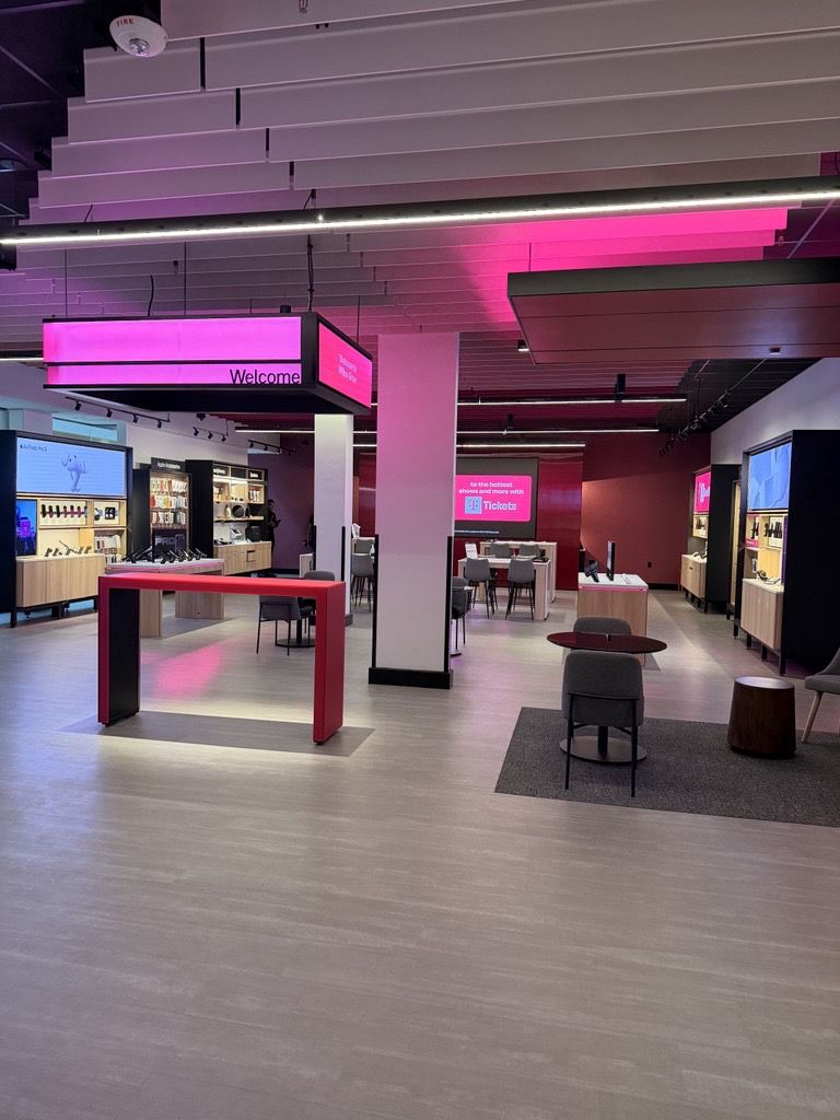  Interior photo of T-Mobile Store at Willow Grove Park, Willow Grove, PA 