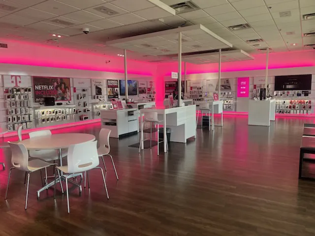  Interior photo of T-Mobile Store at 83rd & Union Hills, Glendale, AZ 