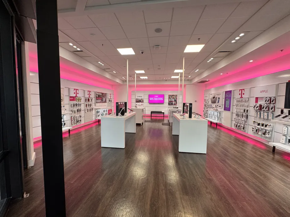  Interior photo of T-Mobile Store at Buffalo Speedway & Westpark Dr, Houston, TX 