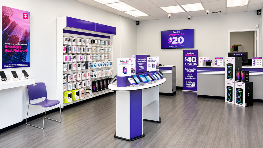 Metro by T-Mobile 3423 SW 8TH ST - 3423 SW 8TH ST 