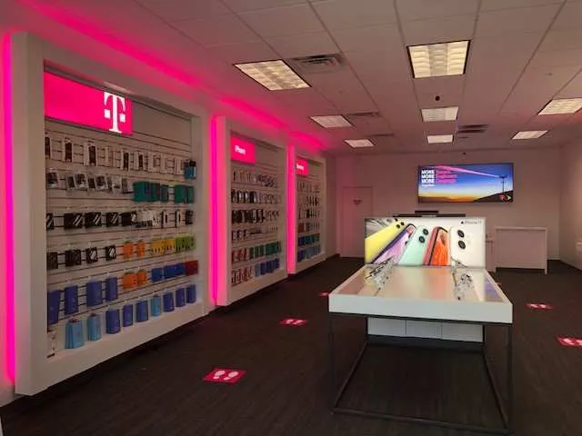 Interior photo of T-Mobile Store at University Blvd & Chandler Pl, Suffolk, VA